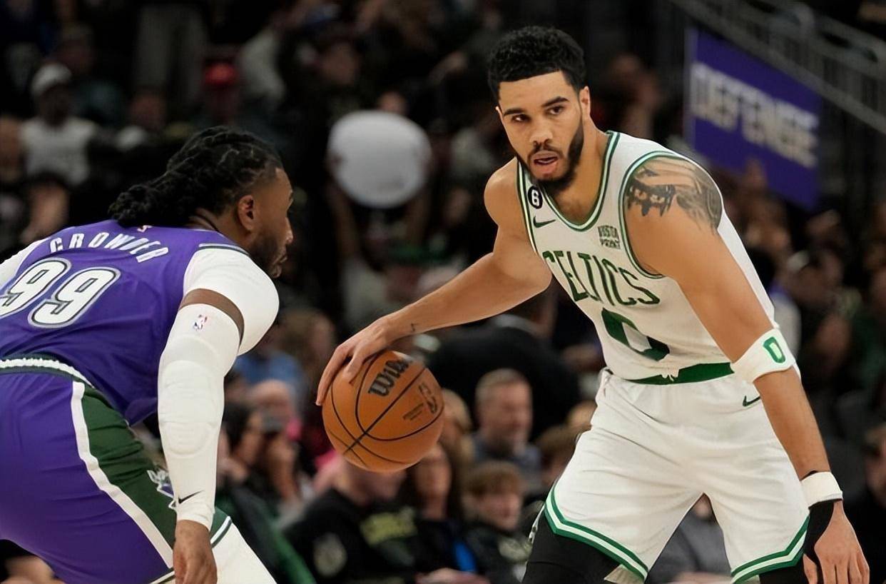 哈兰德巅峰对决，塔图姆与30激战DWG分钟，绝杀胜负难料！