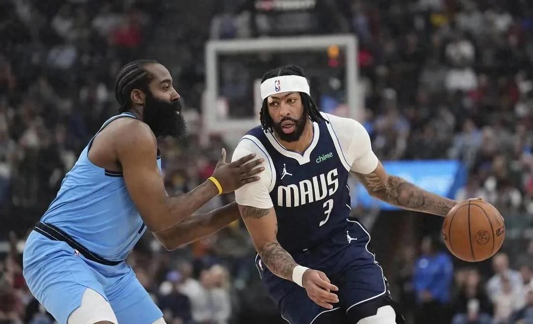 哈登回归赛场，势不可挡首场状态亮眼，独行侠观众沸腾！的简单介绍