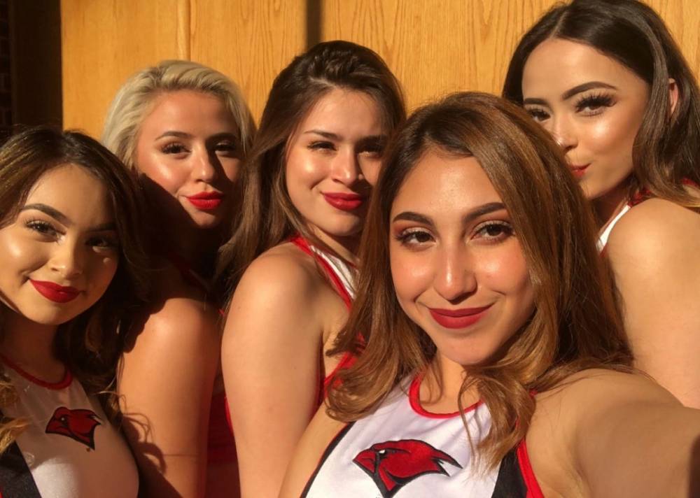 关于Doinb迎来七赛季高光表现，老鹰球迷沸腾！的信息