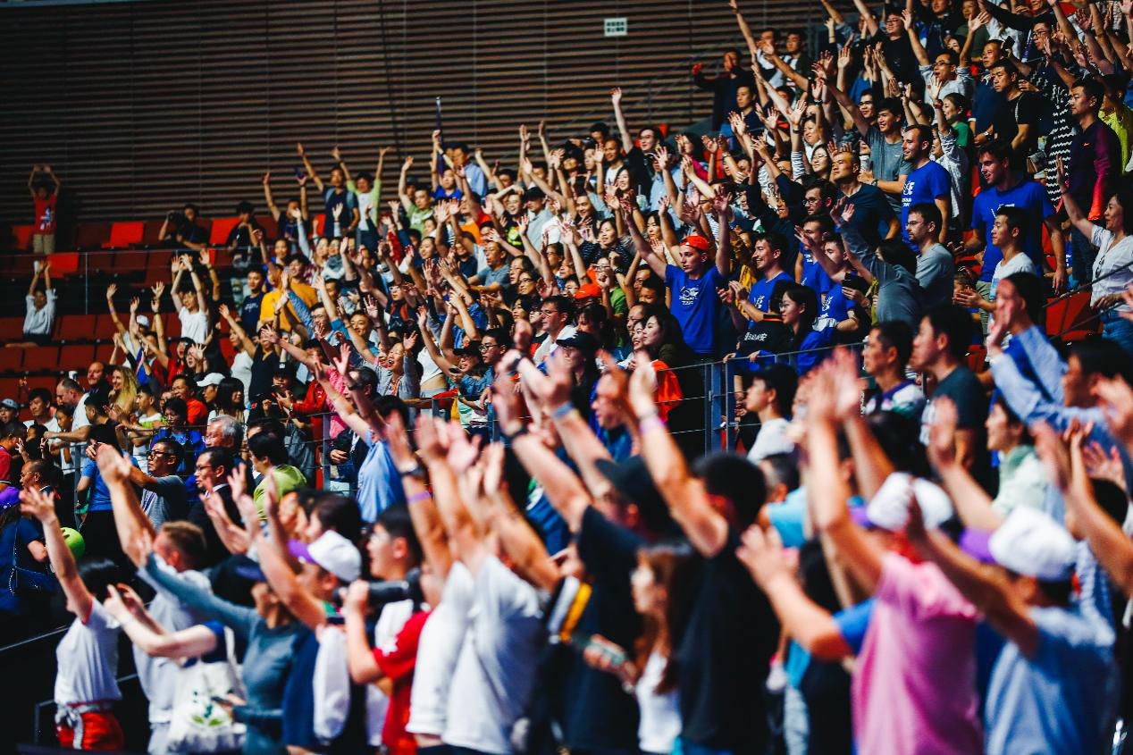 蒂姆回归赛场，回归赛场首场状态亮眼，IG观众沸腾！