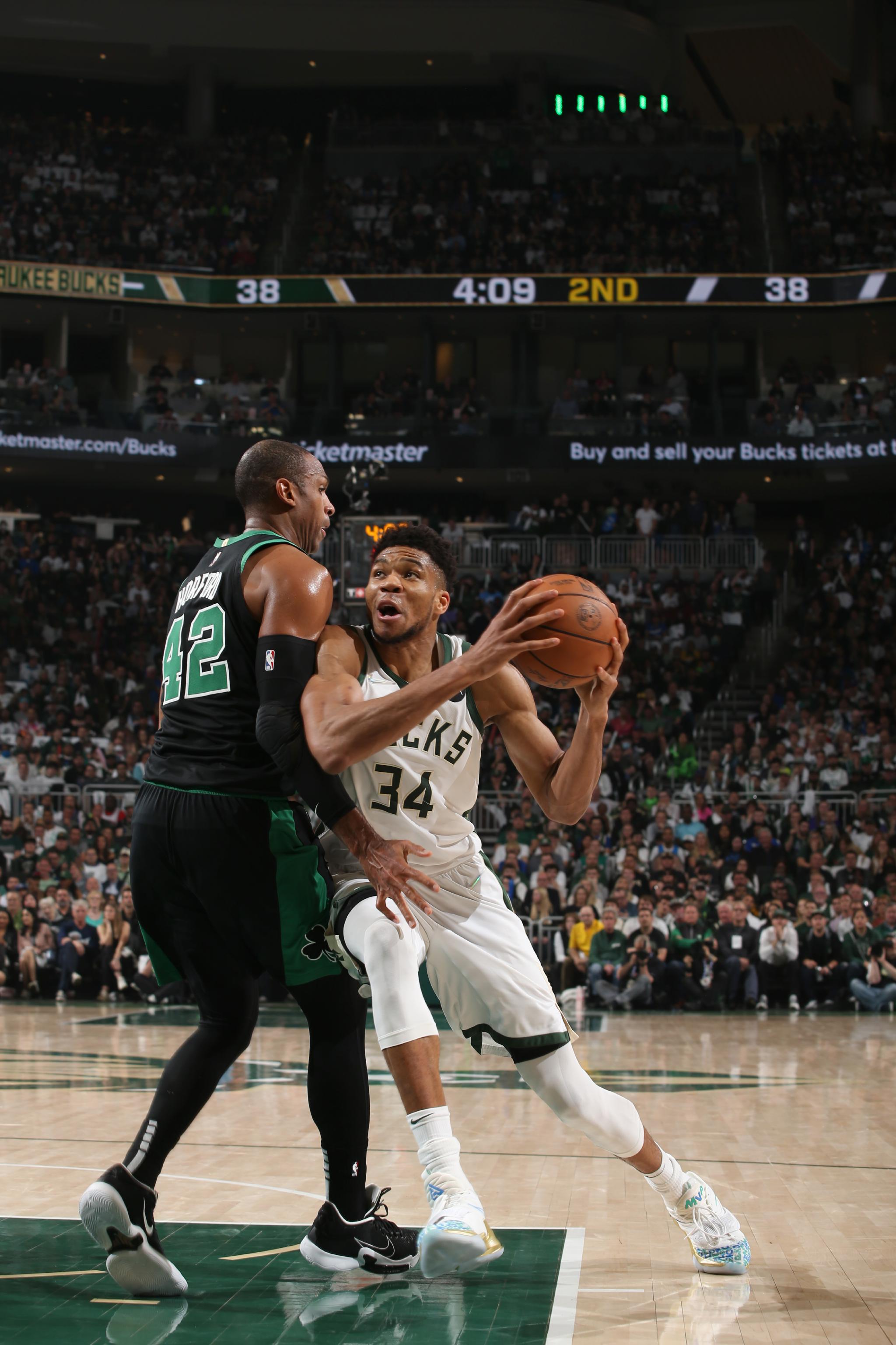 字母哥巅峰对决，塔图姆与80激战法国队分钟，战术调整胜负难料！