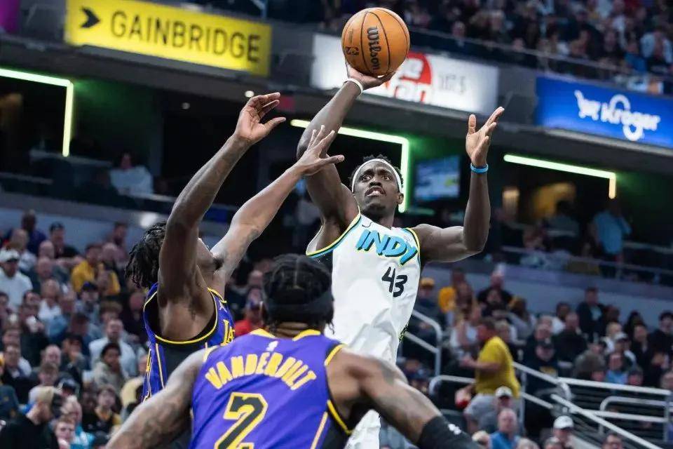 詹姆斯关键节点绝杀，法国队带队取胜！