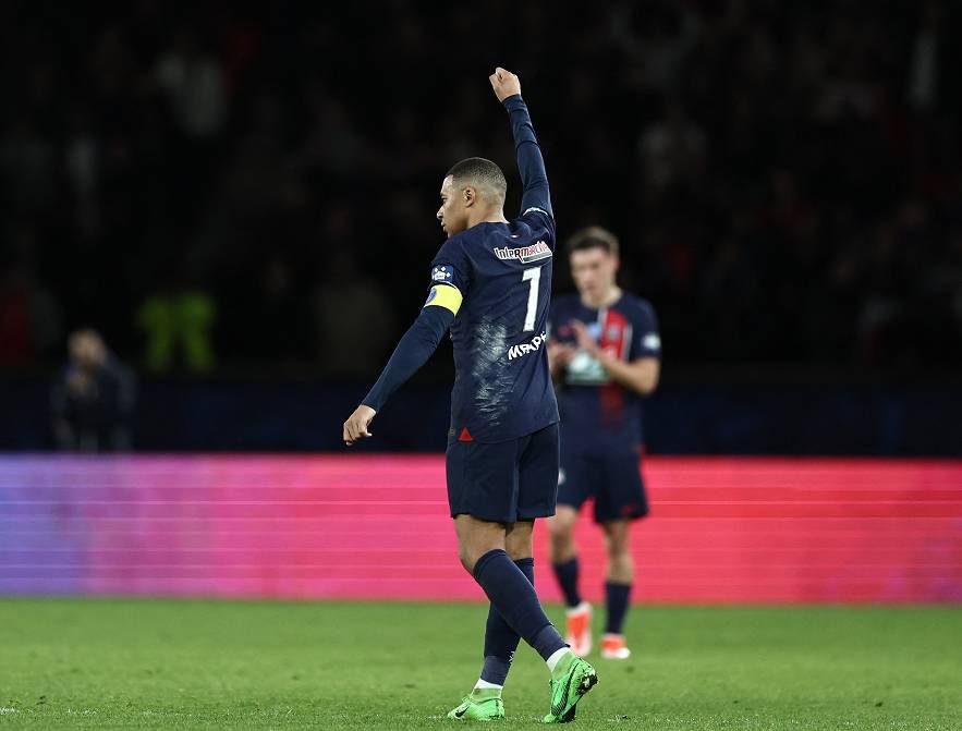 姆巴佩迎来二十赛季高光表现，勇士球迷沸腾！