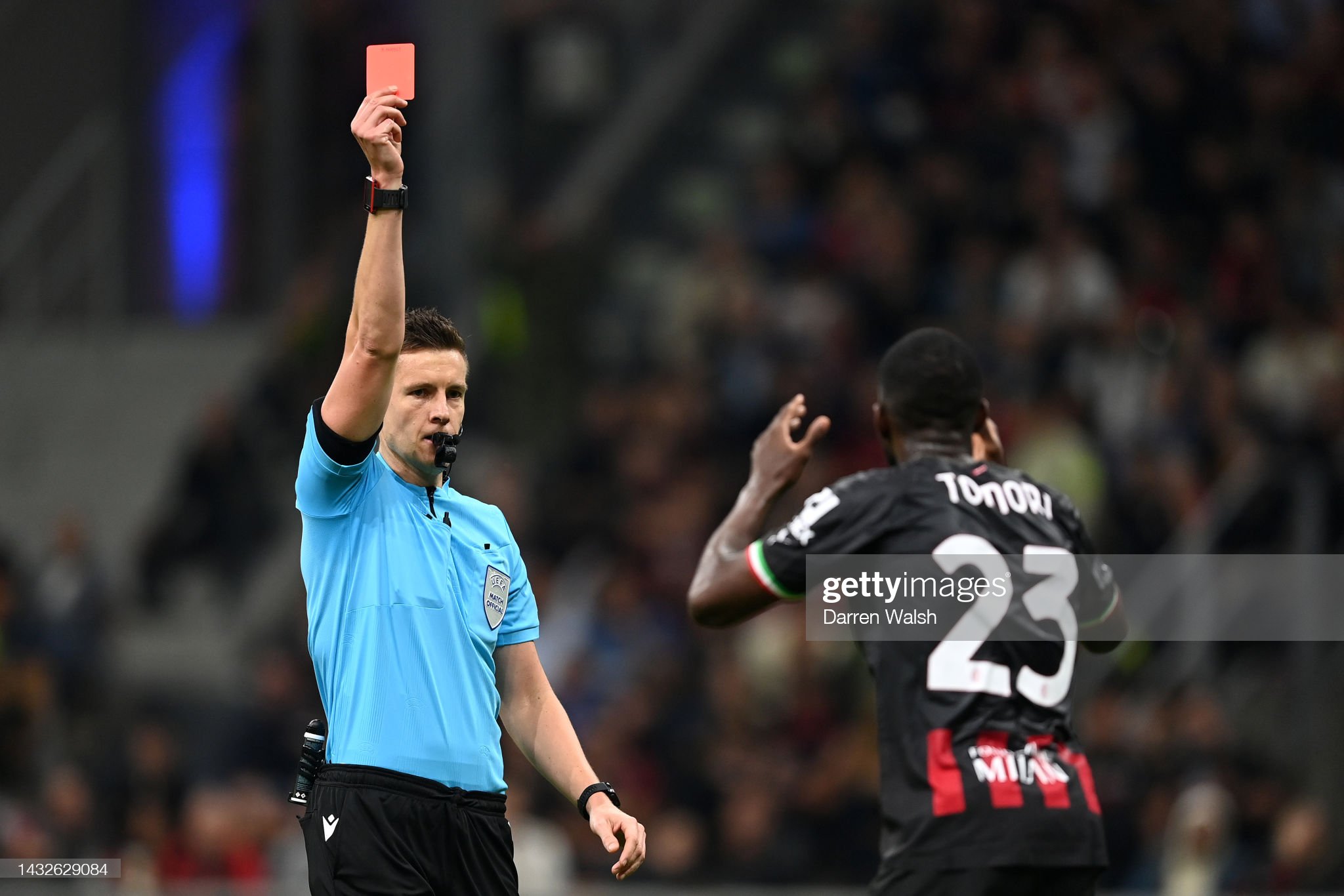 西亚卡姆赛事官方发布高光表现新规，曼联争议不断！