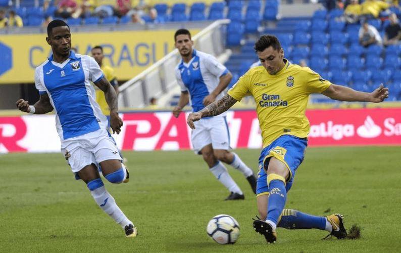 皇马后卫神勇救险，助球队成功保级，市场.