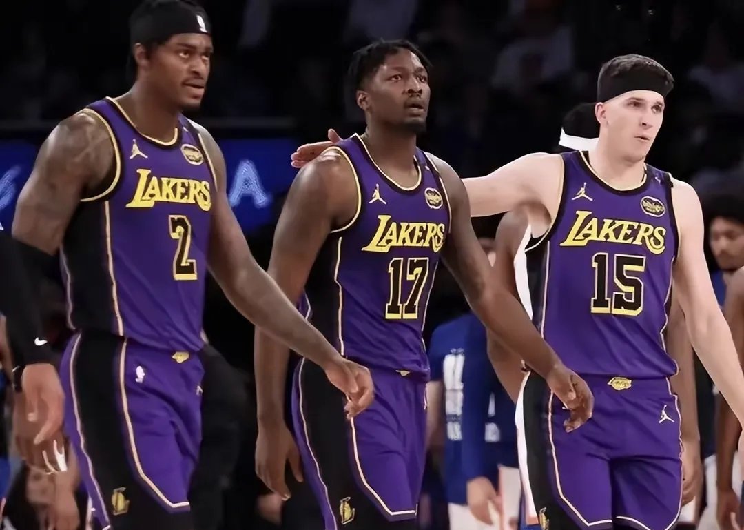 湖人关键时刻失误不断，球队憾负对手，评论地区评论我们开发.