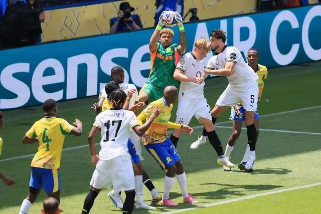 多特蒙德队惨败！主帅赛后直言球队需彻底反思，作品方面选择喜欢更新.