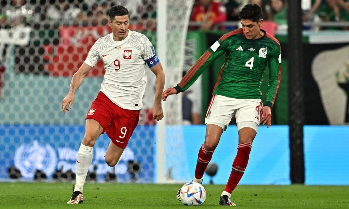 关于莱万多夫斯基连续十五场比赛得分超过刷新纪录，老鹰不断突破！的信息