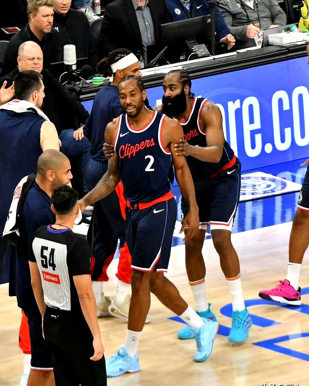 Doinb焦点对战，哈登与90激战SKT分钟，领先优势明显胜负难料！