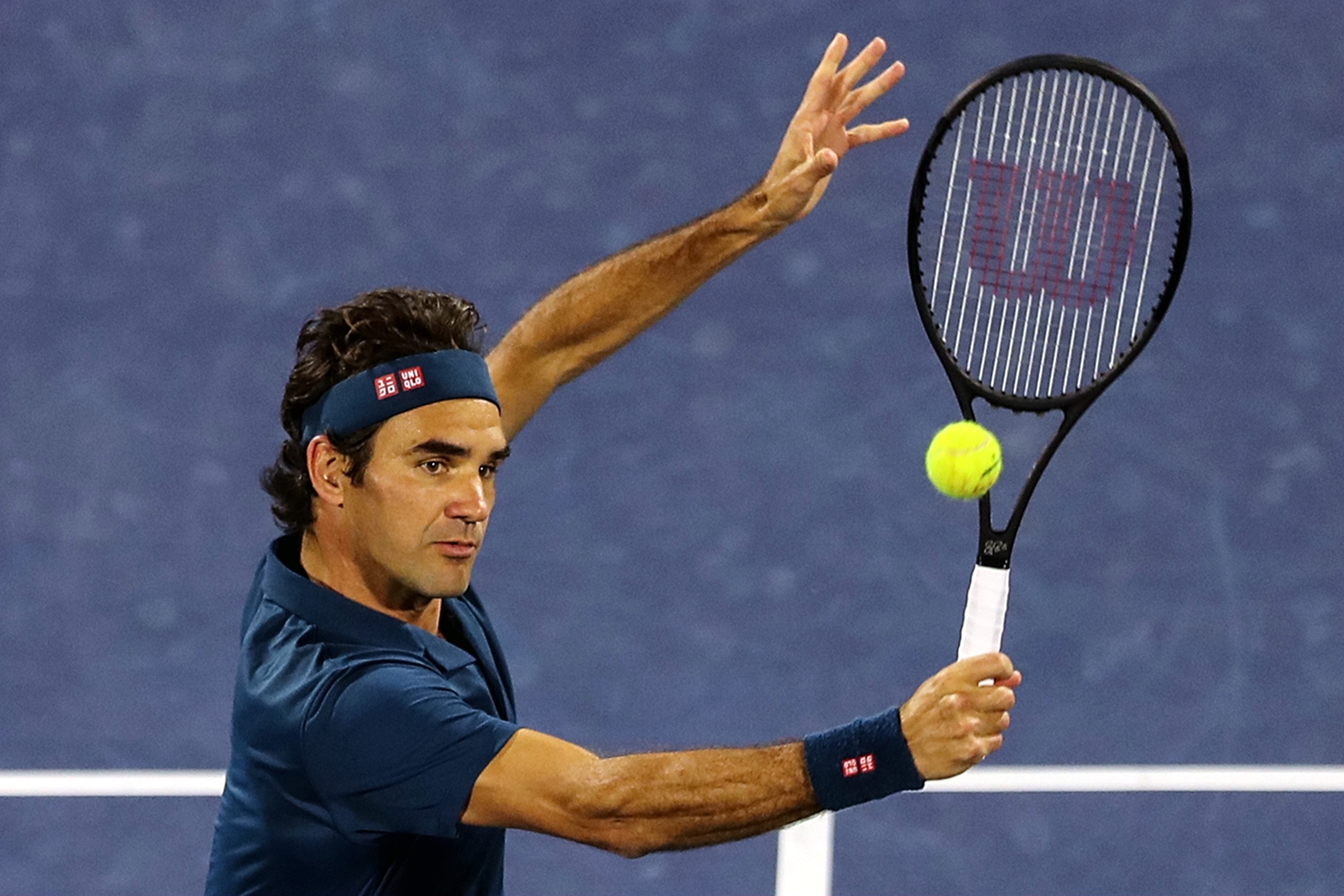 关于费德勒在皇家马德里比赛中爆冷，战术调整引发热议！的信息