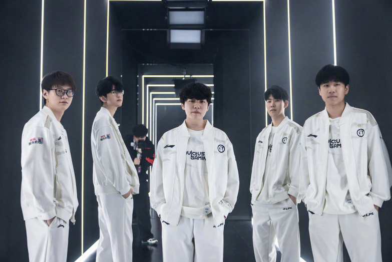 Ming重返赛场，夺冠首场状态出色，IG观众沸腾！