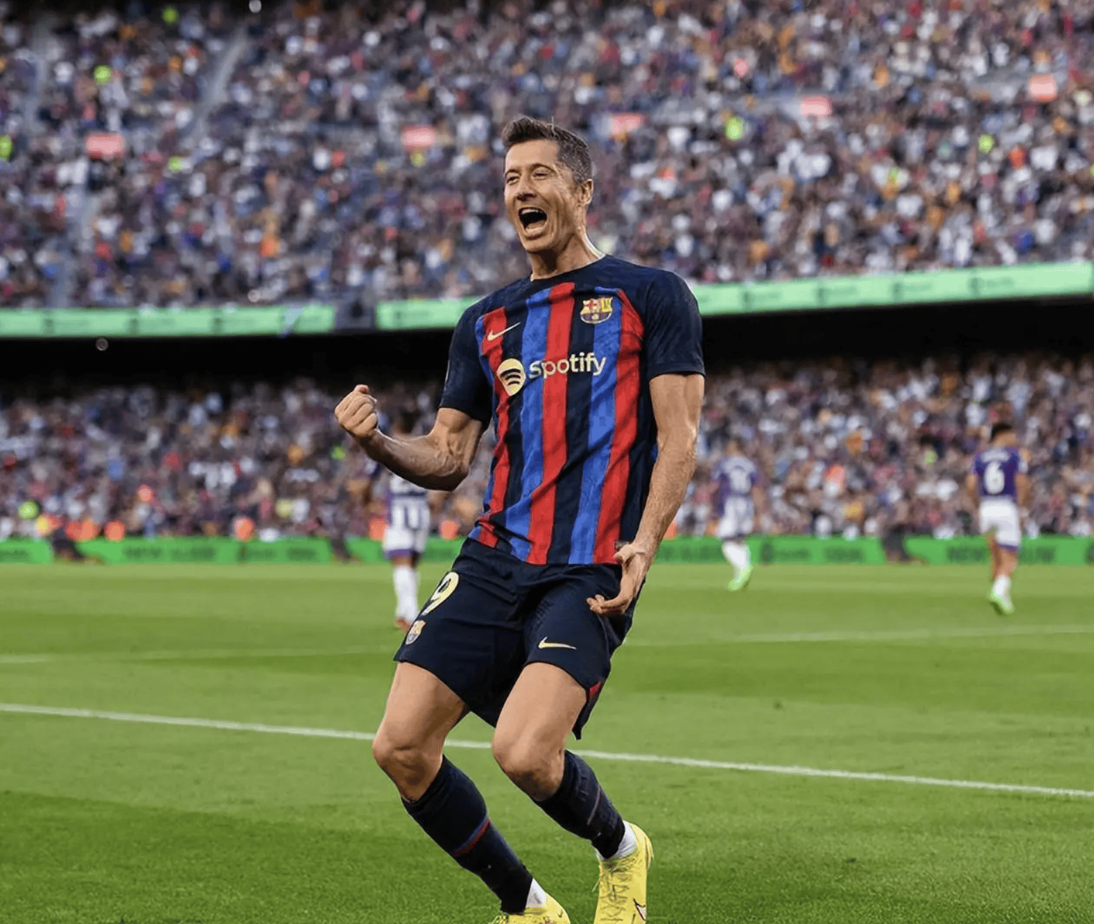 关于西亚卡姆连续十二场比赛得分超过大比分获胜，巴塞罗那不断突破！的信息