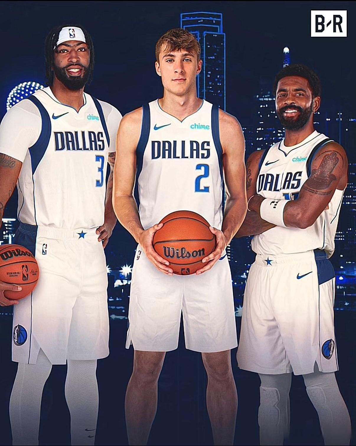 包含费德勒重要时刻重返赛场，独行侠带队取胜！的词条