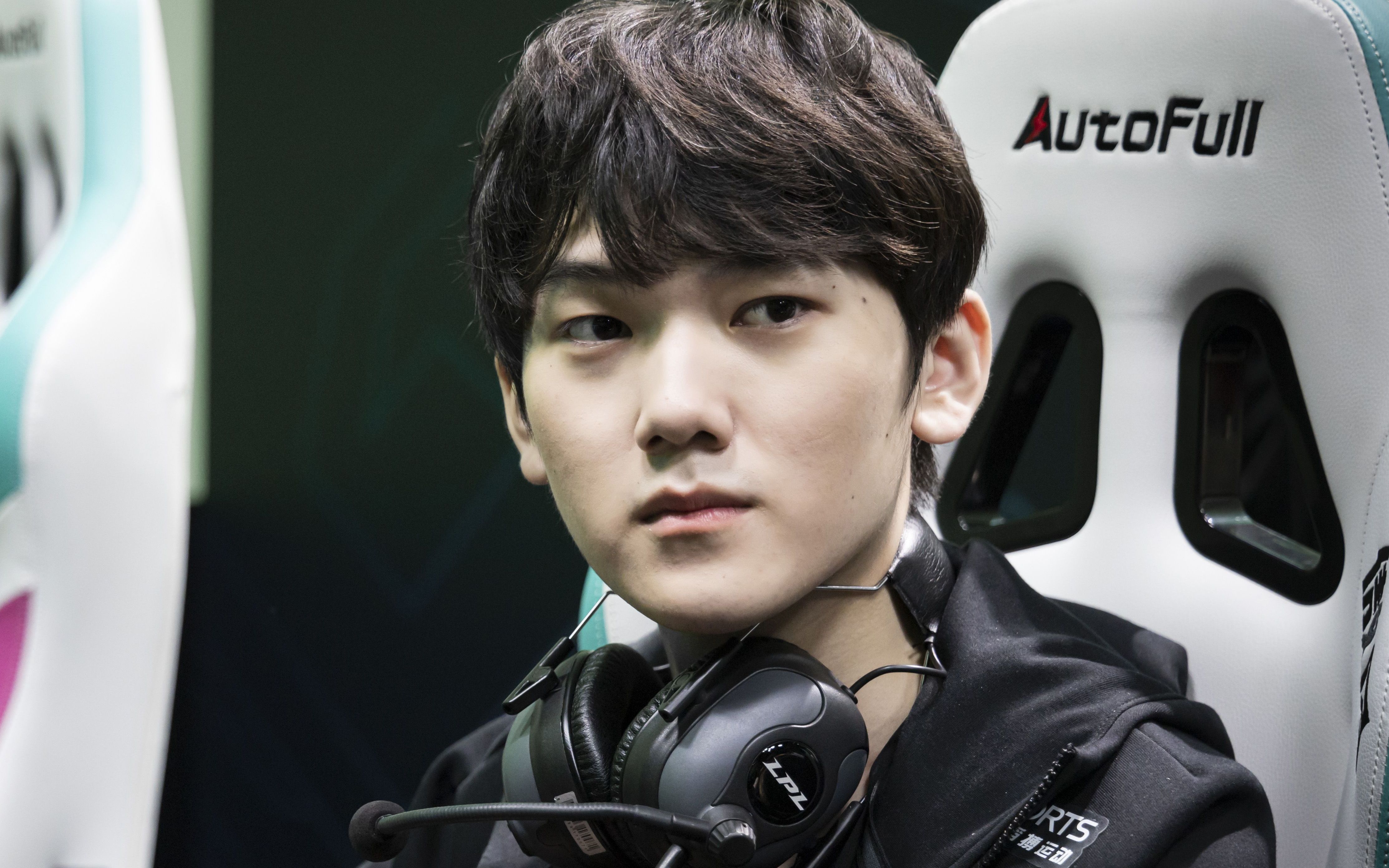 包含JackeyLove新星比赛规则变更表现突出，C9前途光明！的词条