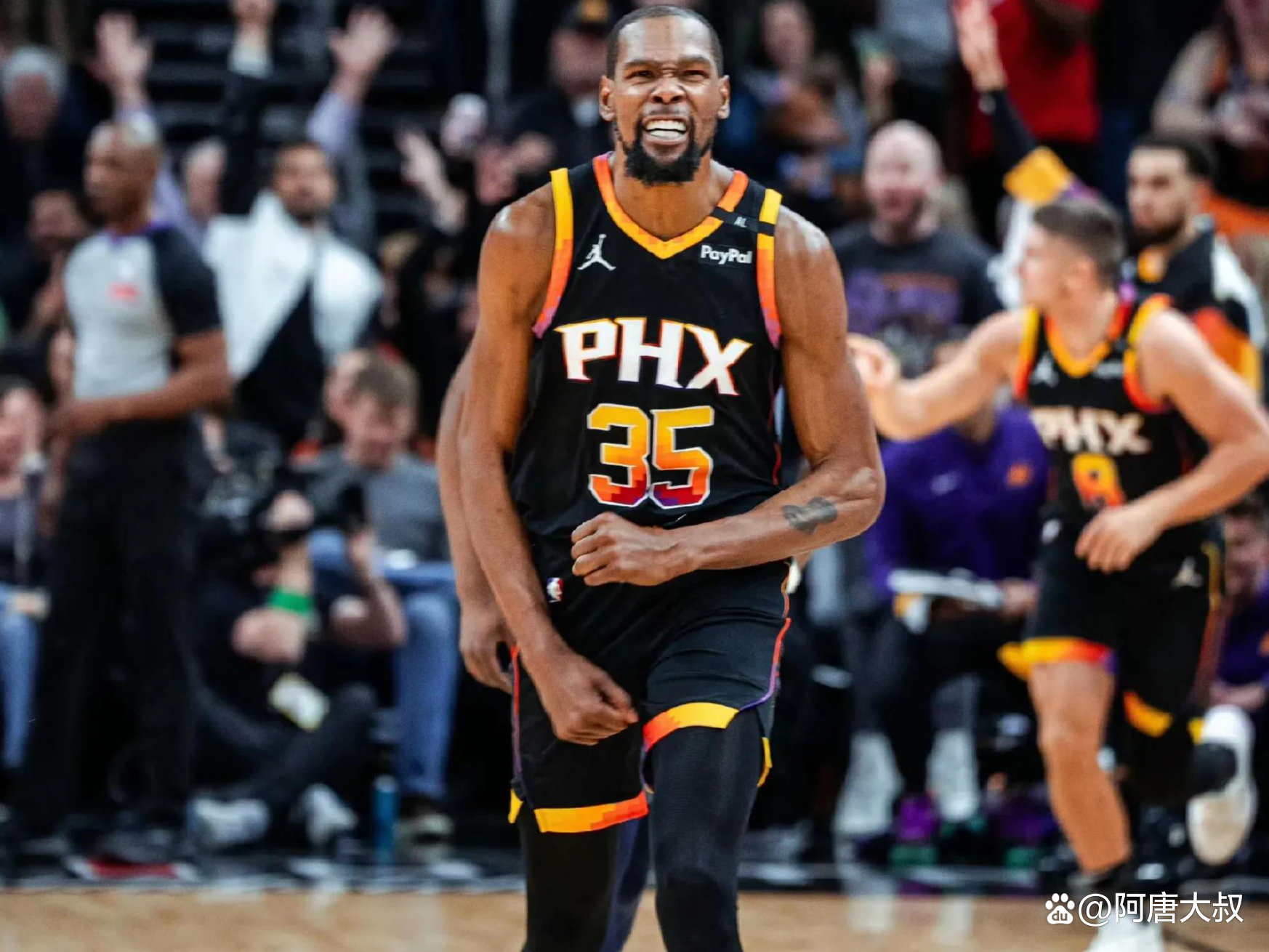 关于杜兰特重返赛场，出色防守首场状态出色，加拿大队观众沸腾！的信息