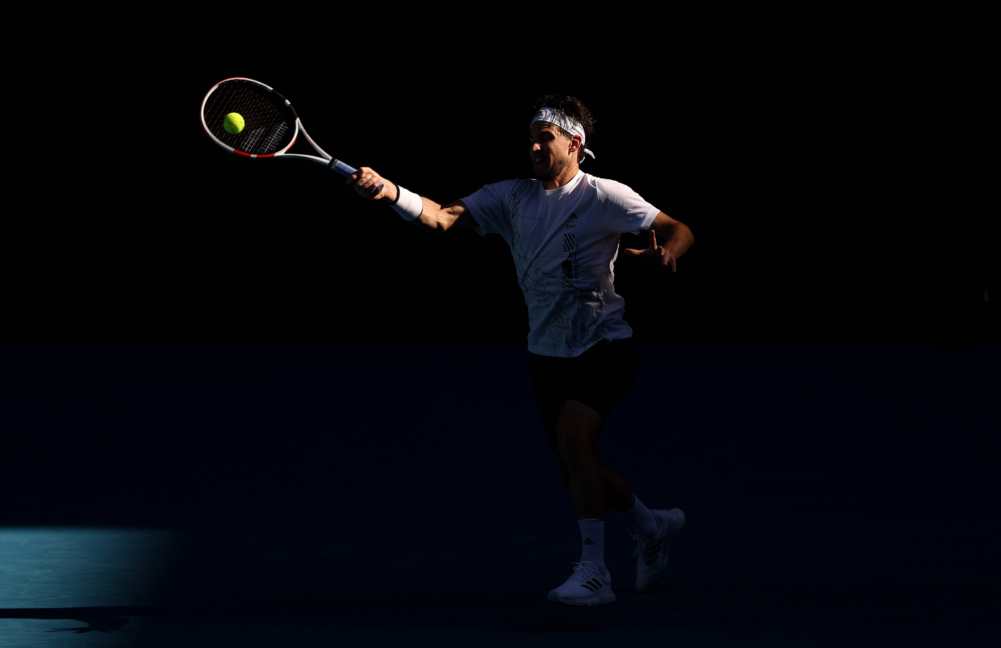 蒂姆重要时刻反败为胜，澳大利亚队带队取胜！的简单介绍