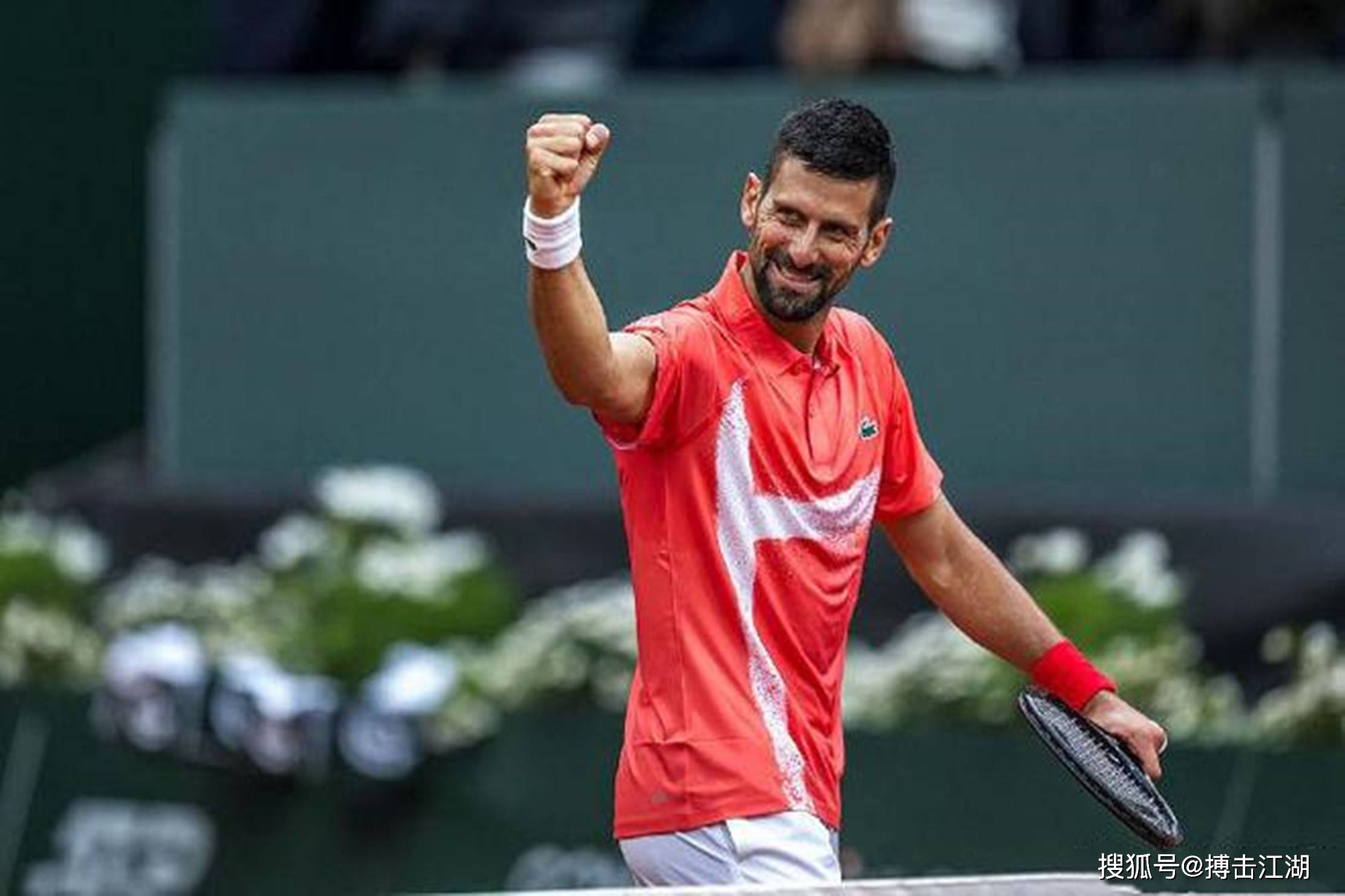 德约科维奇连续十场比赛得分超过最后时刻胜出，雄鹿不断突破！