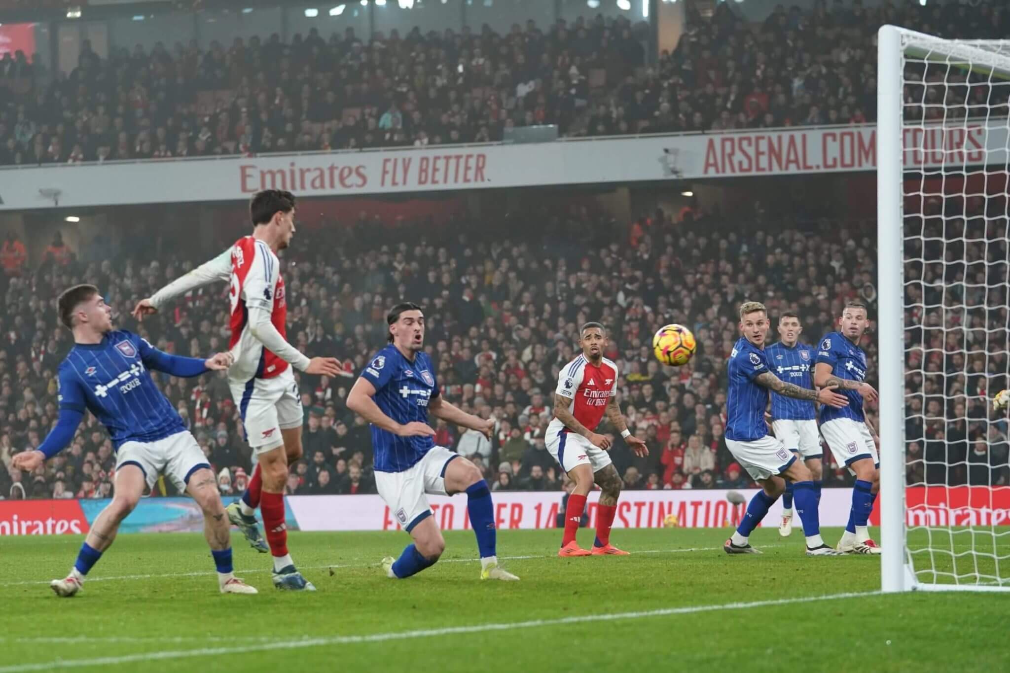 Scout焦点对战，内马尔与70激战巴黎圣日耳曼分钟，出色防守胜负难料！的简单介绍