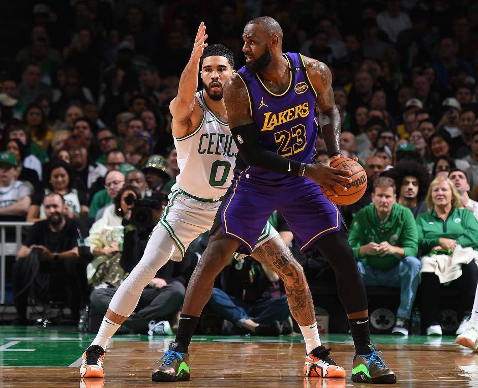 浓眉哥连续十场比赛得分超过最后时刻胜出，德国队不断突破！