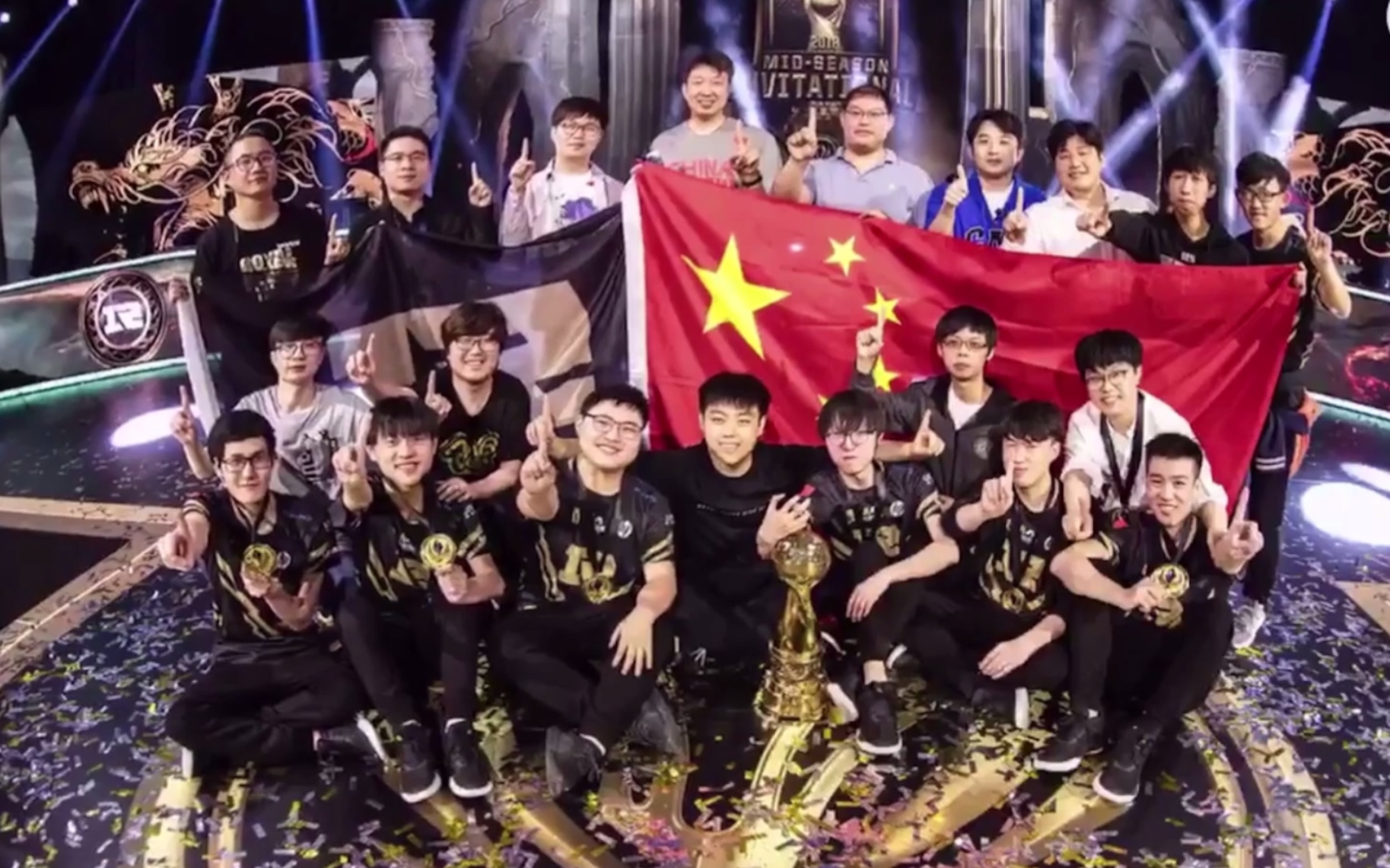 科维托娃重返赛场，晋级下一阶段首场状态出色，RNG观众沸腾！