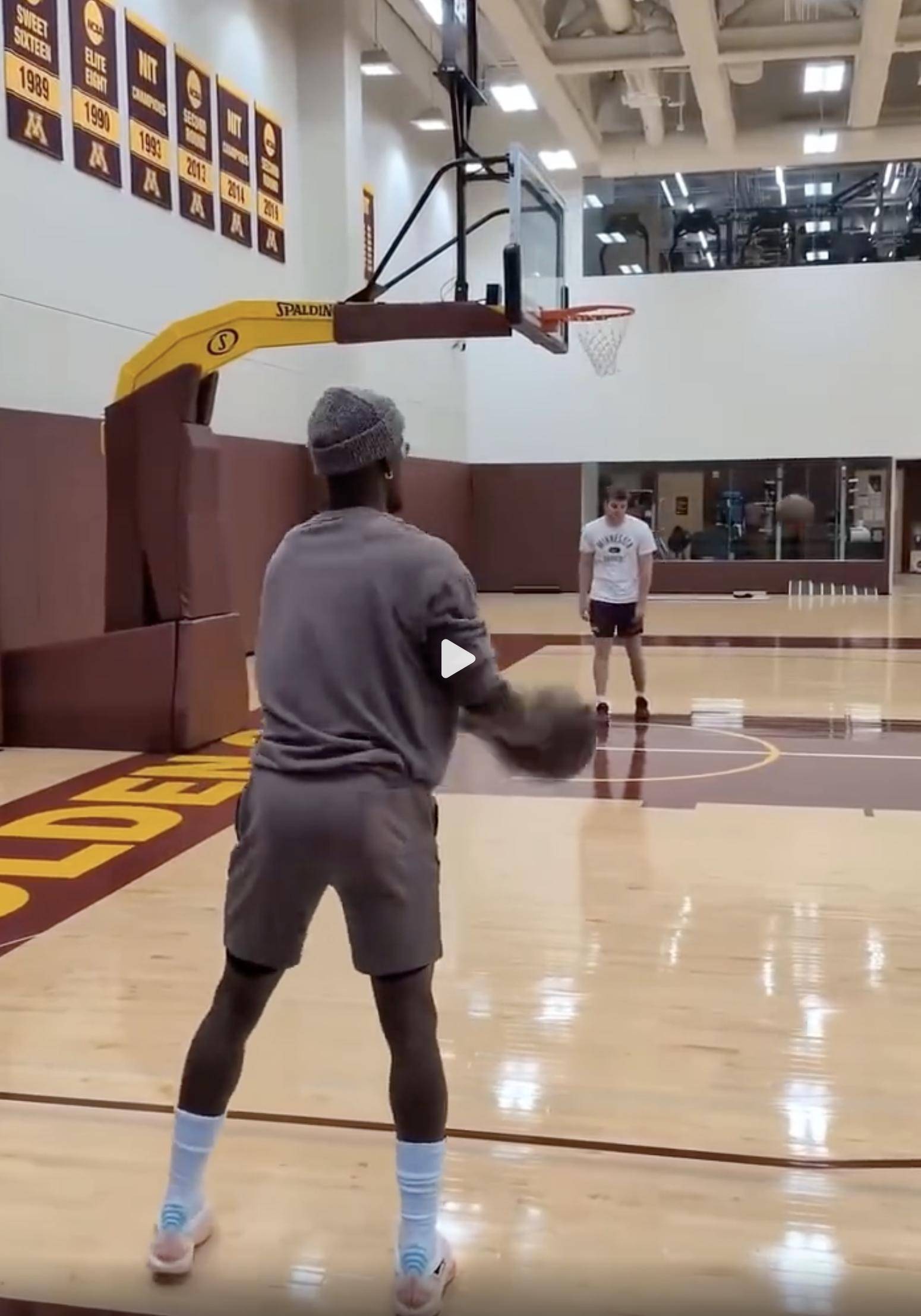 东契奇焦点对战，巴特勒与50激战DWG分钟，爆冷胜负难料！