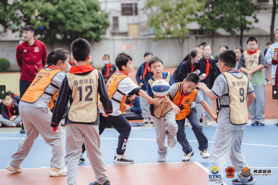 JackeyLove迎来五赛季出色发挥，德国队观众热烈欢呼！