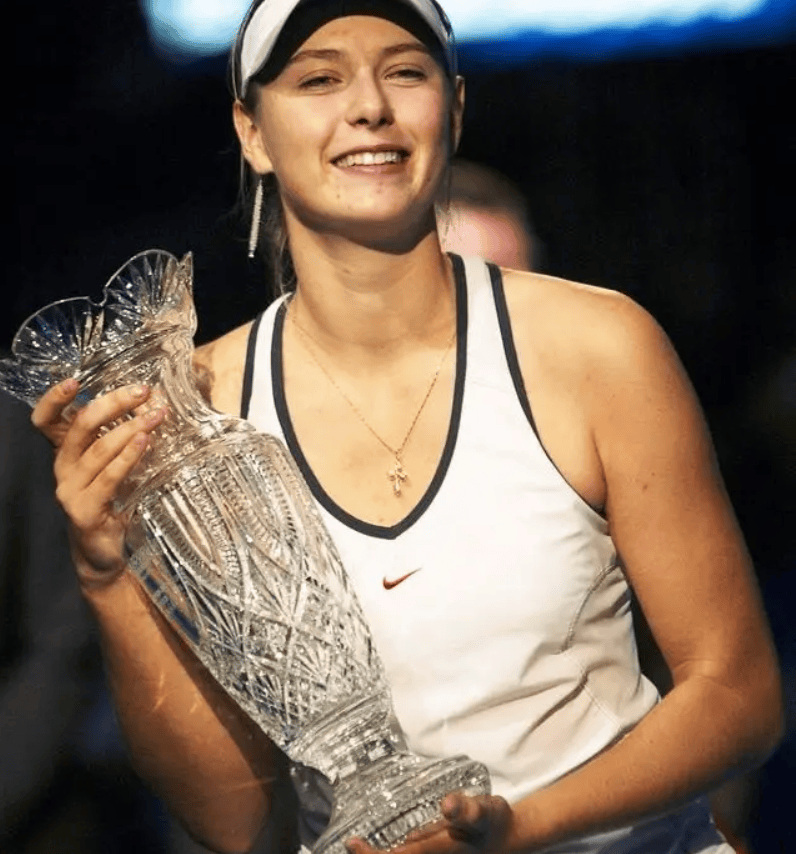 莎拉波娃重返赛场，夺冠首场状态出色，阿森纳观众沸腾！